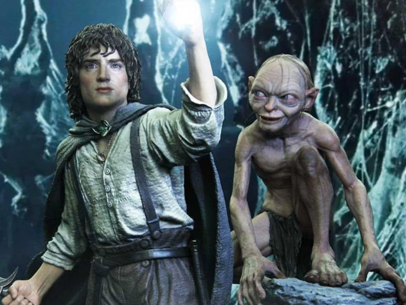 Frodo and Gollum Collectible Statues