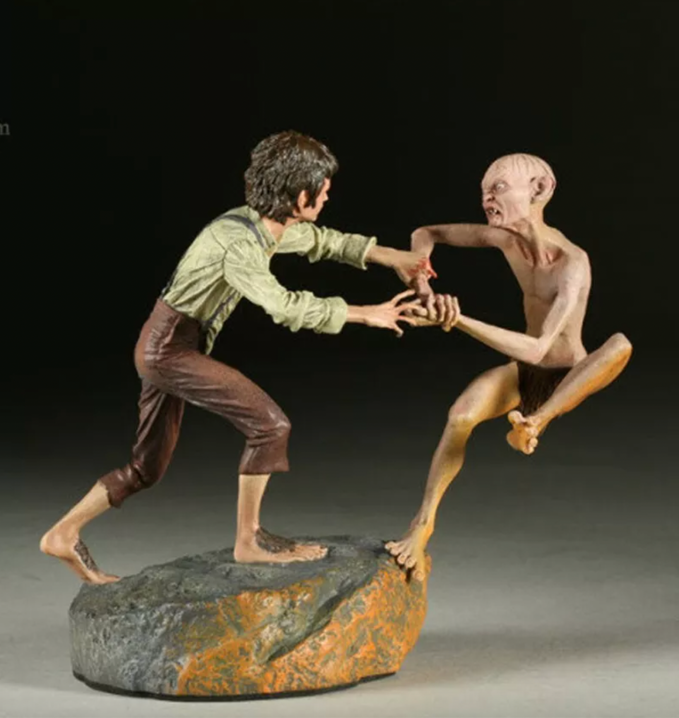 Frodo and Gollum Collectible Statues