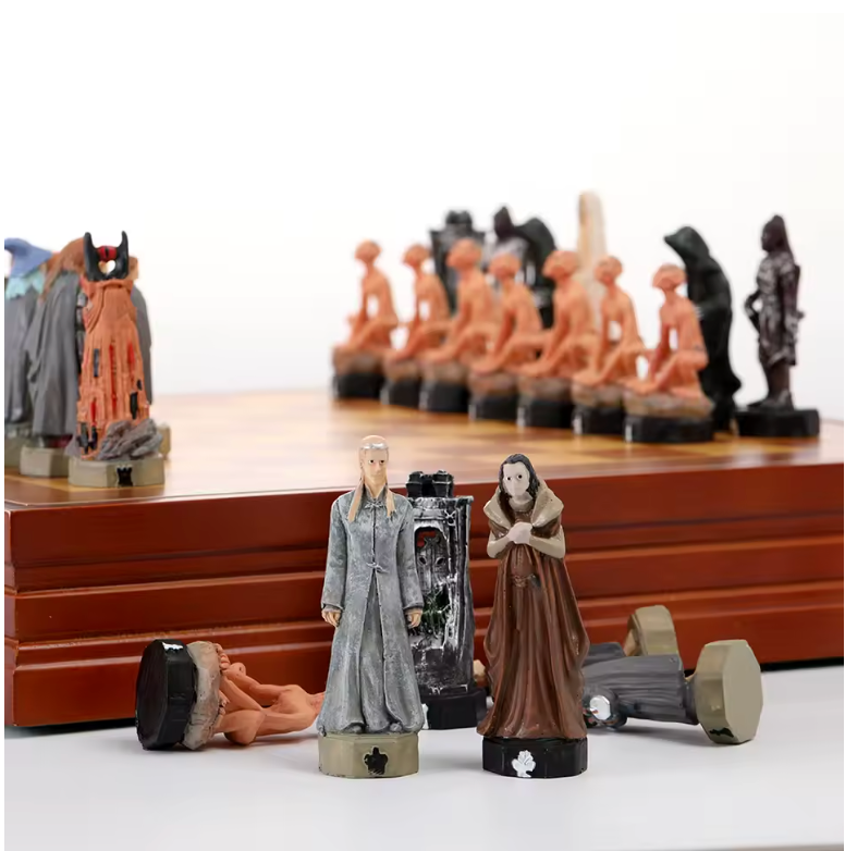 LotR Characters Chess Set